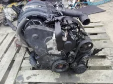 Контрактный двигатель б/у на Peugeot 406 P8C (XUD11BTE) 2.1 Дизель, арт. 3403093 Контрактный двигатель б/у на Peugeot 406 P8C (XUD11BTE) 2.1 Дизель, арт. 3403093